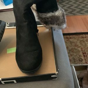 Suede boots